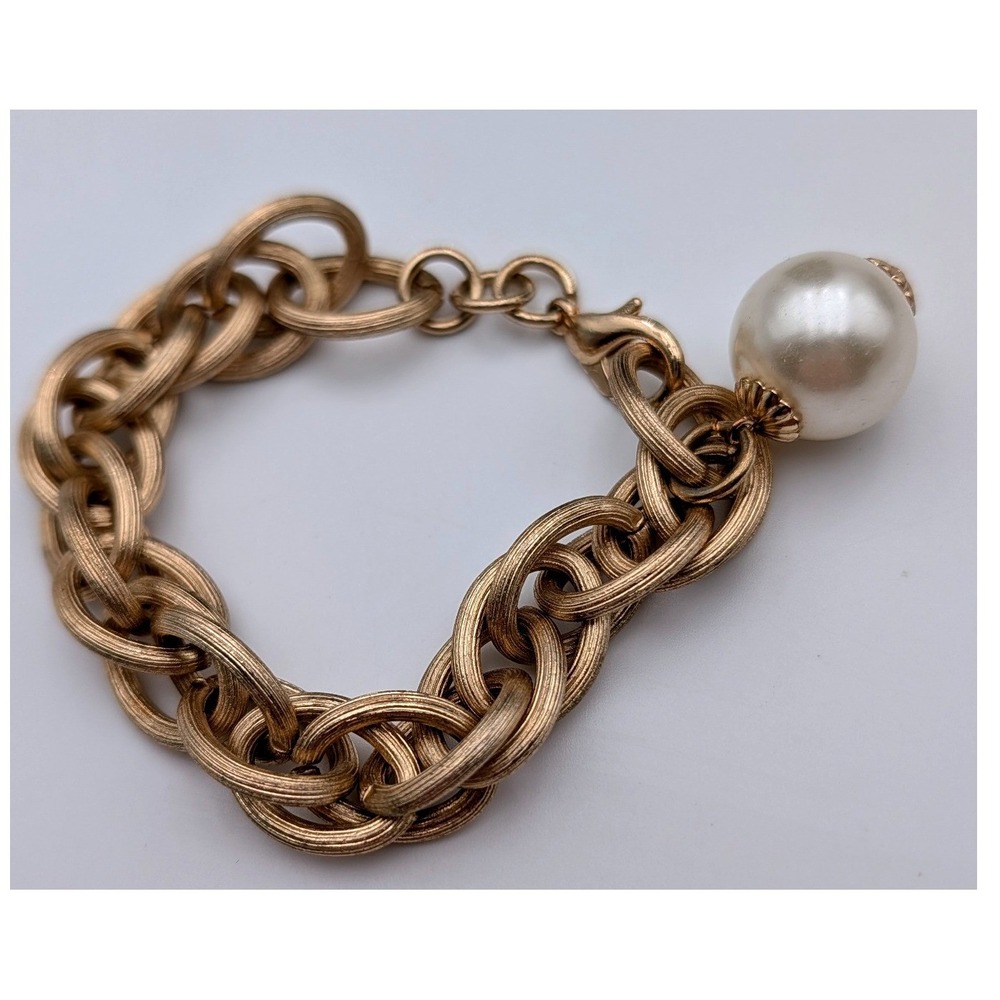Gold Tone Chunky Textured Double Link Bracelet with Faux Pearl Charm 8 Inch